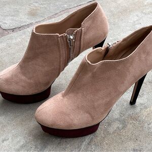 Chic Suede Platform Heeled Boots